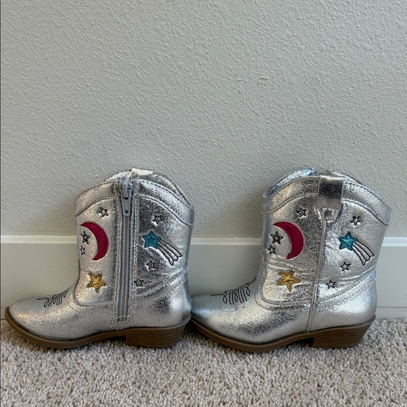Tucker + Tate Metallic Silver Cowgirl Boots - Picture 5 of 6